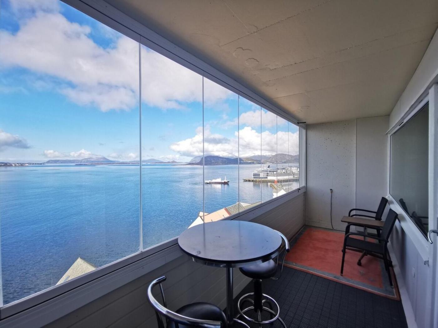 Ålesund Apartment Close To The City Center With Sea View מראה חיצוני תמונה